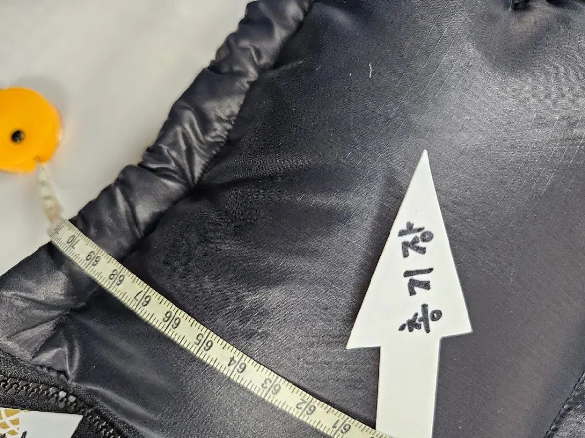 ノースフェイス ヌプシダウンジャケット