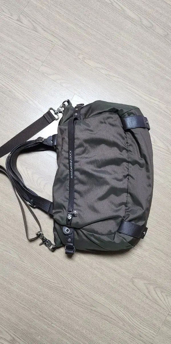 マンダリナダックバッグ