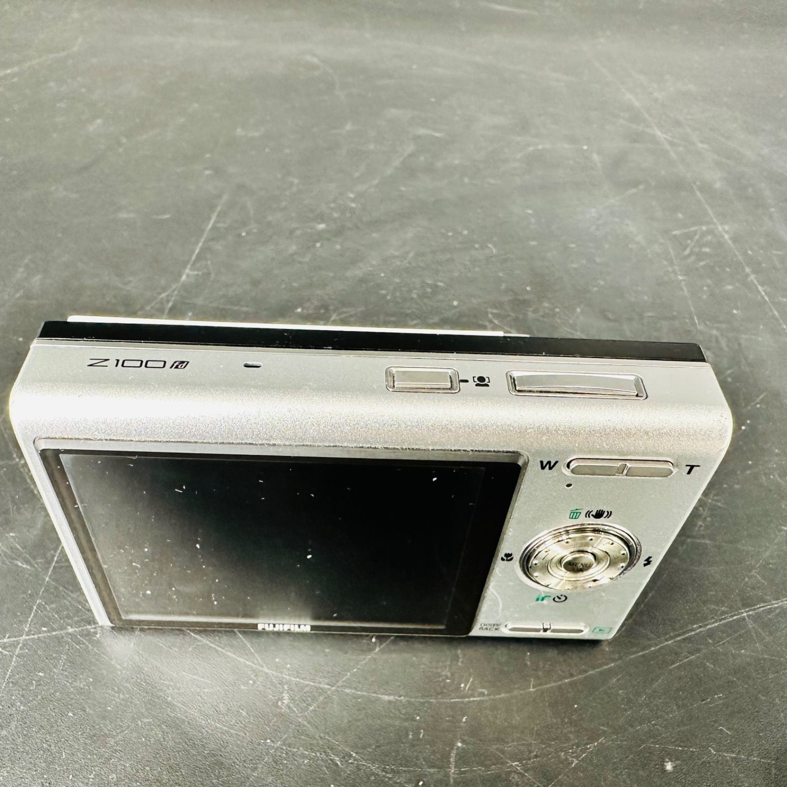 Fujifilm FinePix Z100fd 充電器付 コンパクト デジタルカメラ