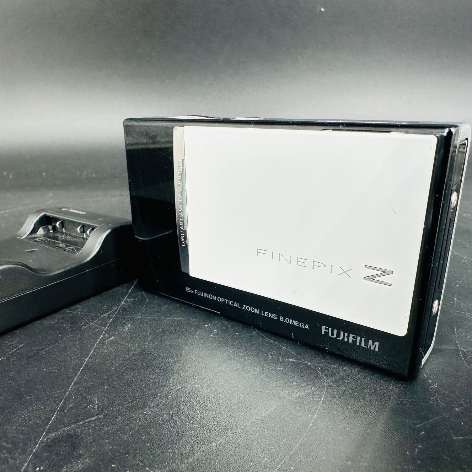 Fujifilm FinePix Z100fd 充電器付 コンパクト デジタルカメラ