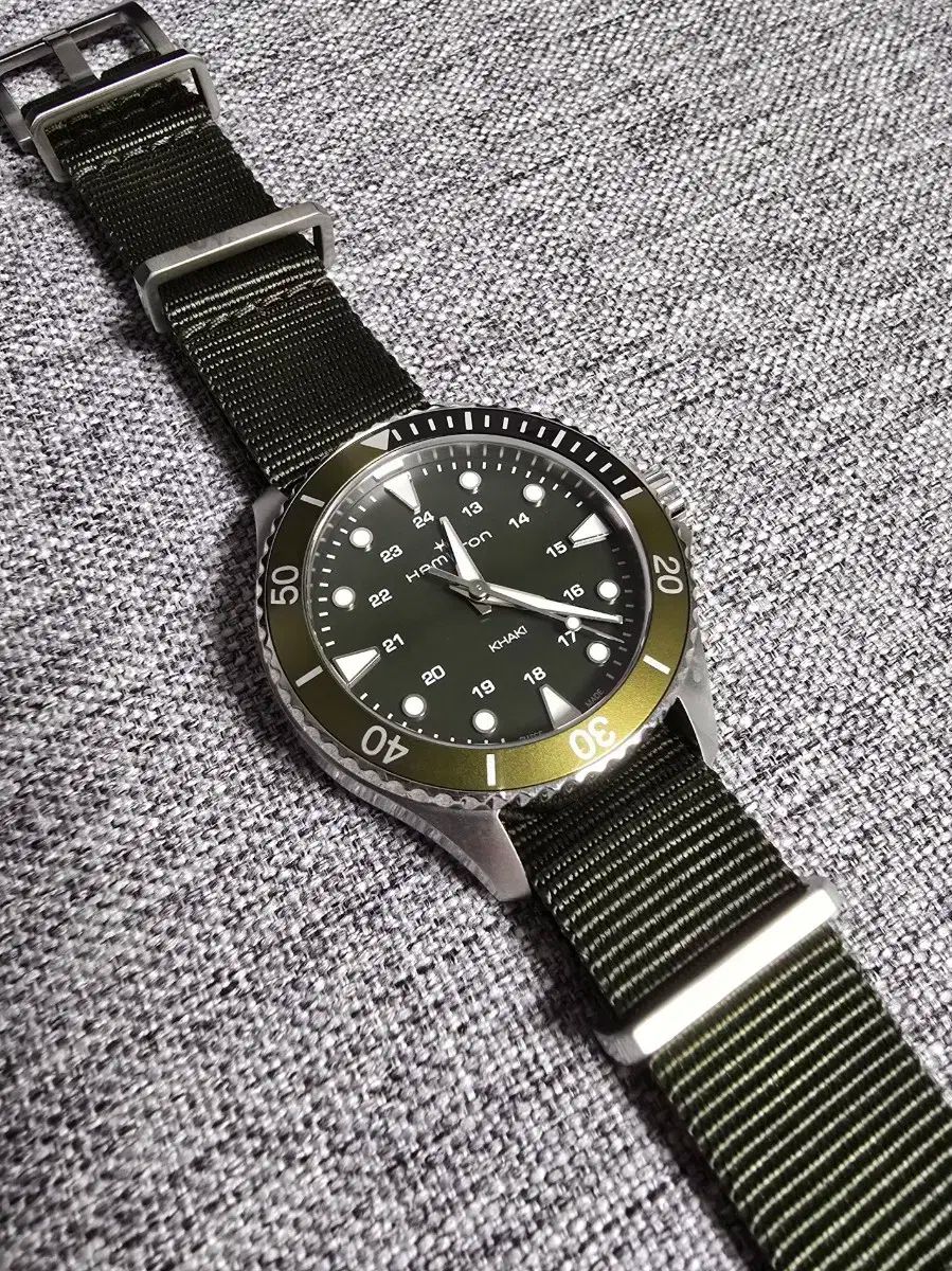 ハミルトン カーキ スキューバ クオーツ 37 mm