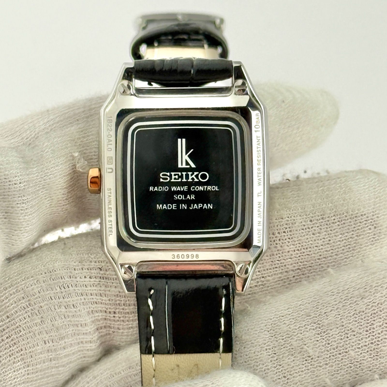 1B22-0AL0 電波ソーラー