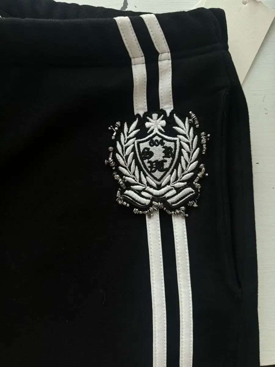 604services 604サービス ビディッド スクールロゴ トラックパンツ DECORATOM_COM_BR