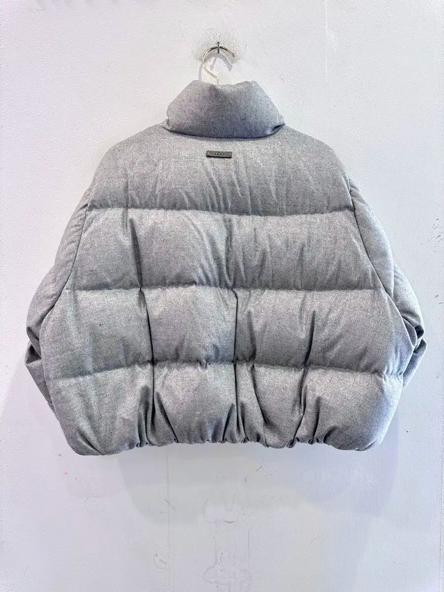 55 66 ペセリコ グースダウン クロップド ダウン ジャケット