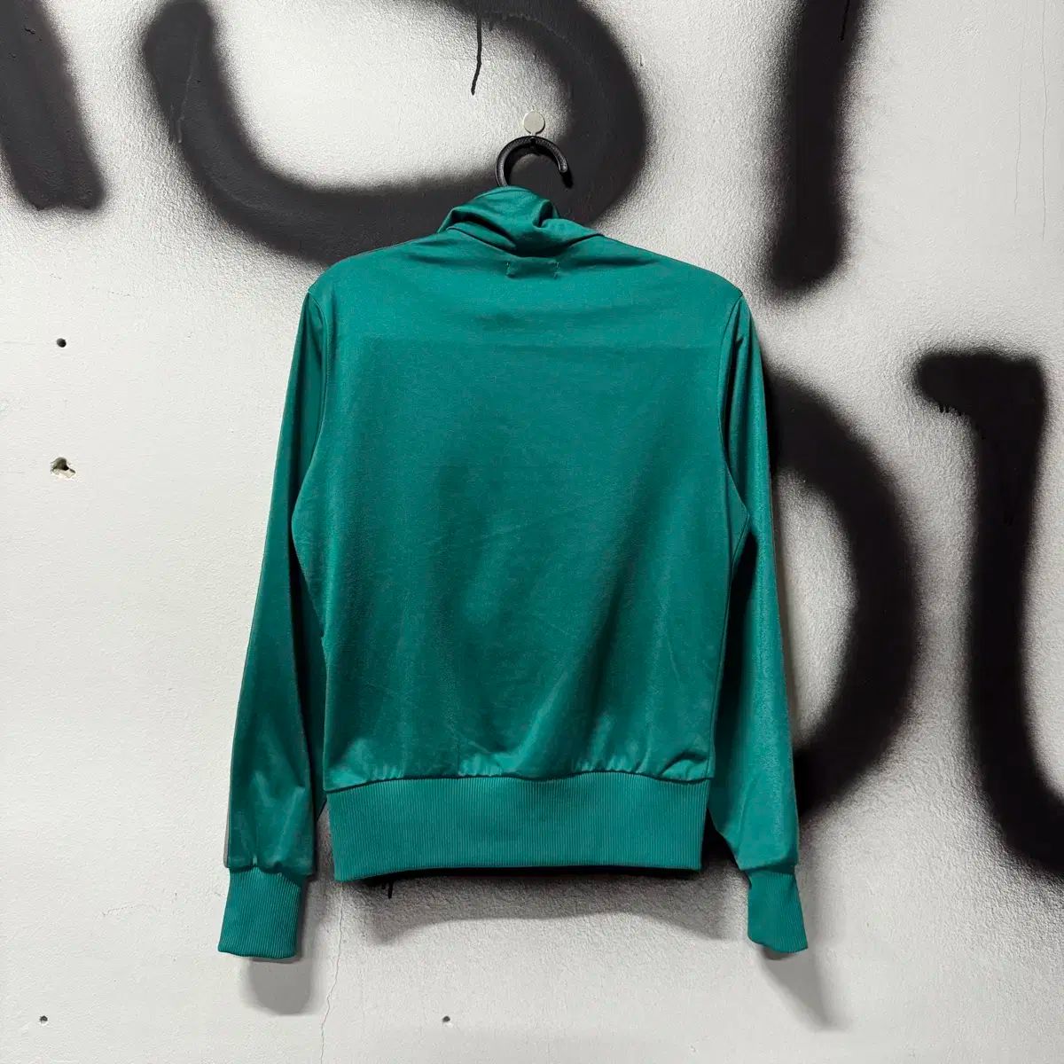 adidas ファイヤーバード ミント グレー バイ ジップアップ ジャージ ジャケット