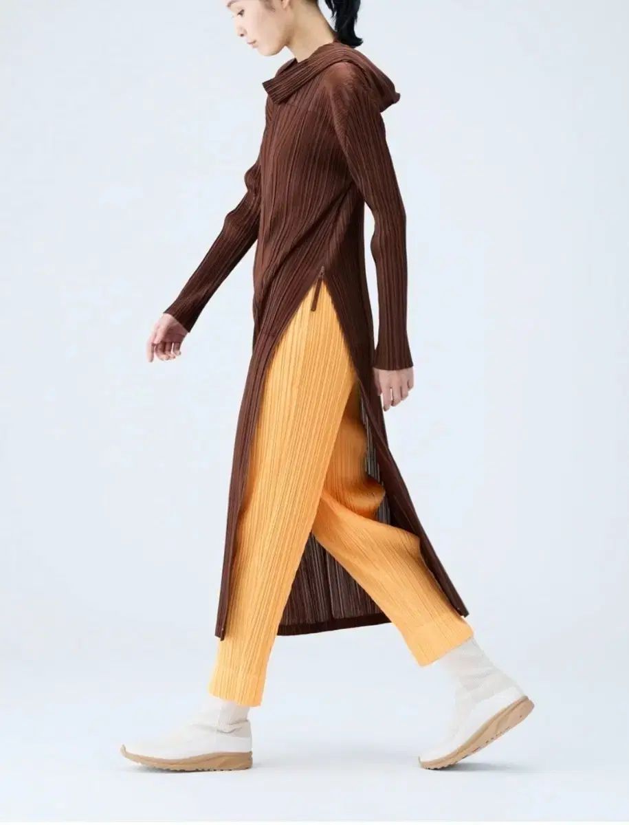 プリーツプリーズ フード付きワンピース 茶色 イッセイミヤケ チュニック