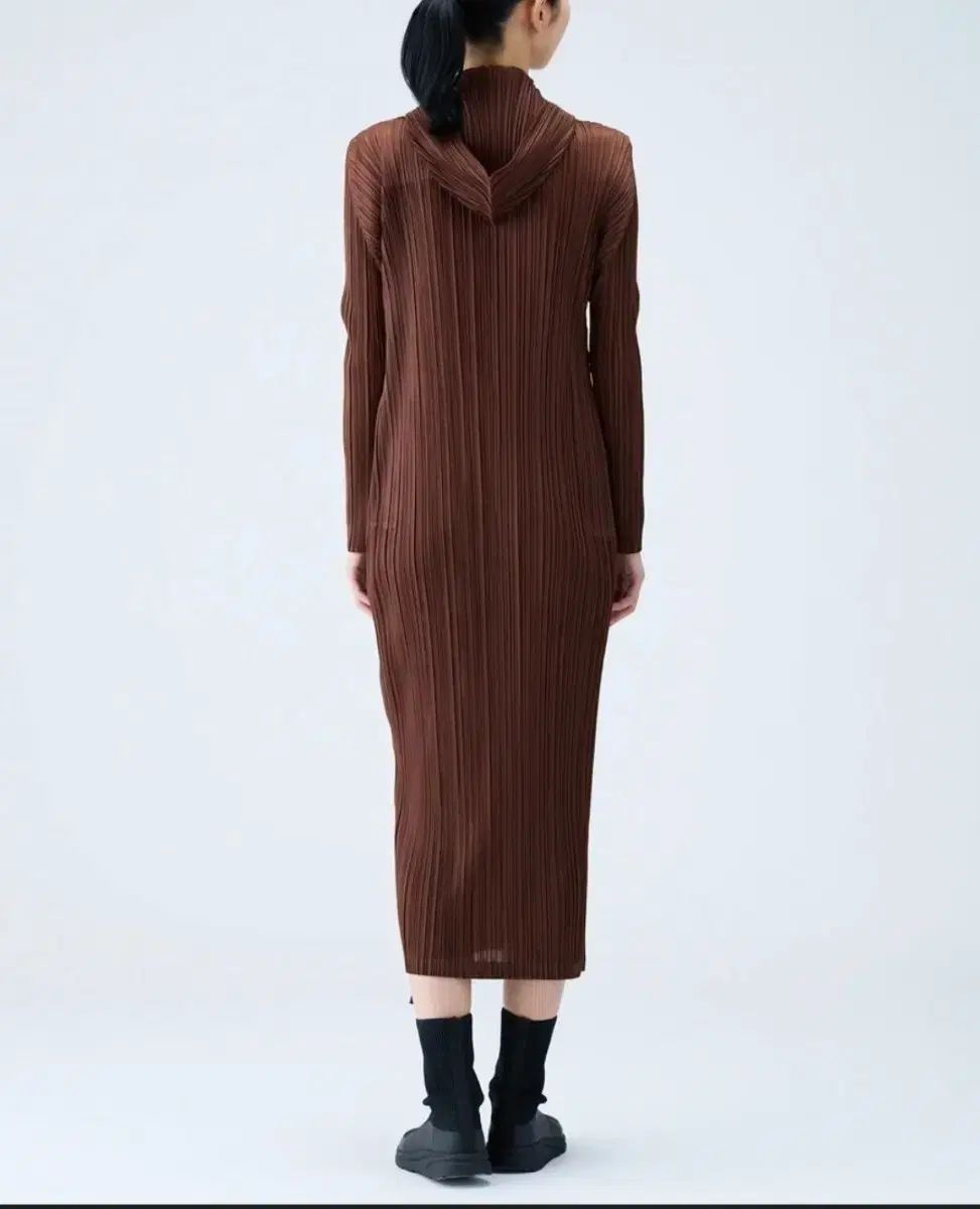 フード付きワンピース 茶色