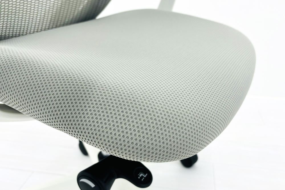 シルフィーチェア 2017年製