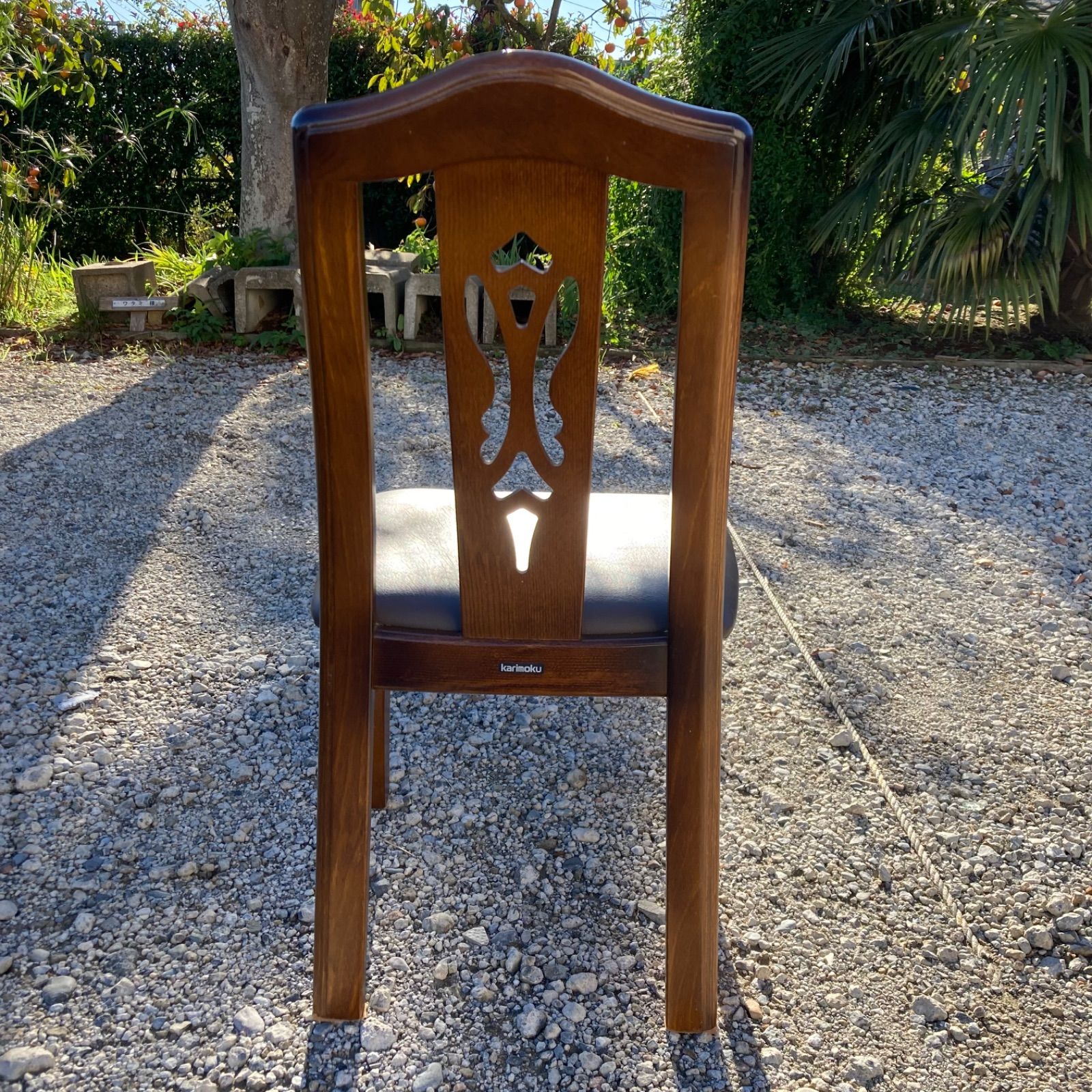 カリモク 透かし彫り