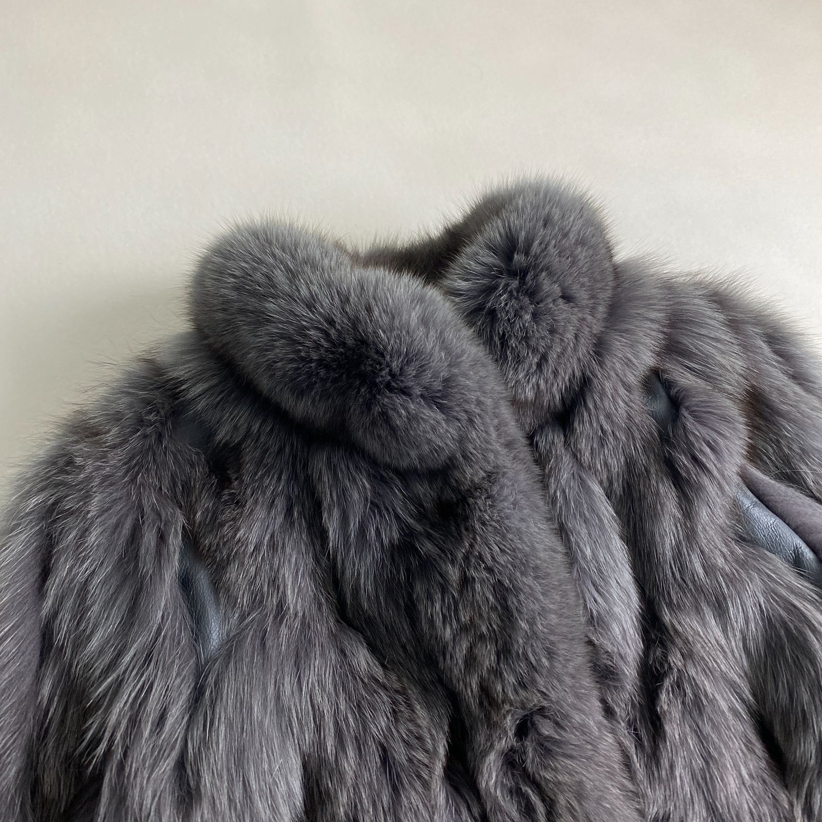 美品 ファーコート SAGA FOX 希少デザイン レザー ボリューム 高級