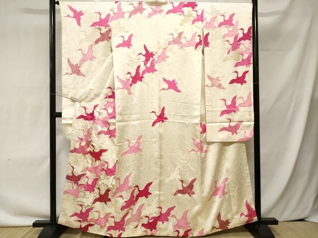 難あり❀*✿正絹 中振袖✿❀ 華やかな金銀刺繍 菊文様 ♡ 祝着リメイク材料 難あり❀*✿正絹 中振袖✿❀ 華やかな金銀刺繍 菊文様