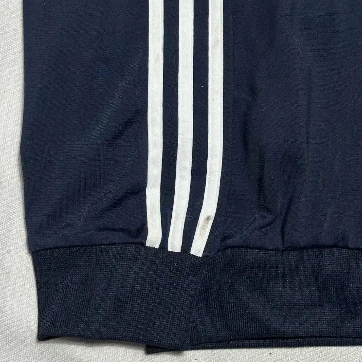 トラックジャージ