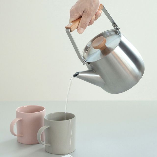  ケトル aikata ステンレスケトル PD 3033 18-8ステンレス ヨシカワ やかん シンプル おしゃれ 木製 ハンドル 蓋 ガス火 IH キッチンツール アイカタ 調理器具 やかん ケトル 鍋 グリル