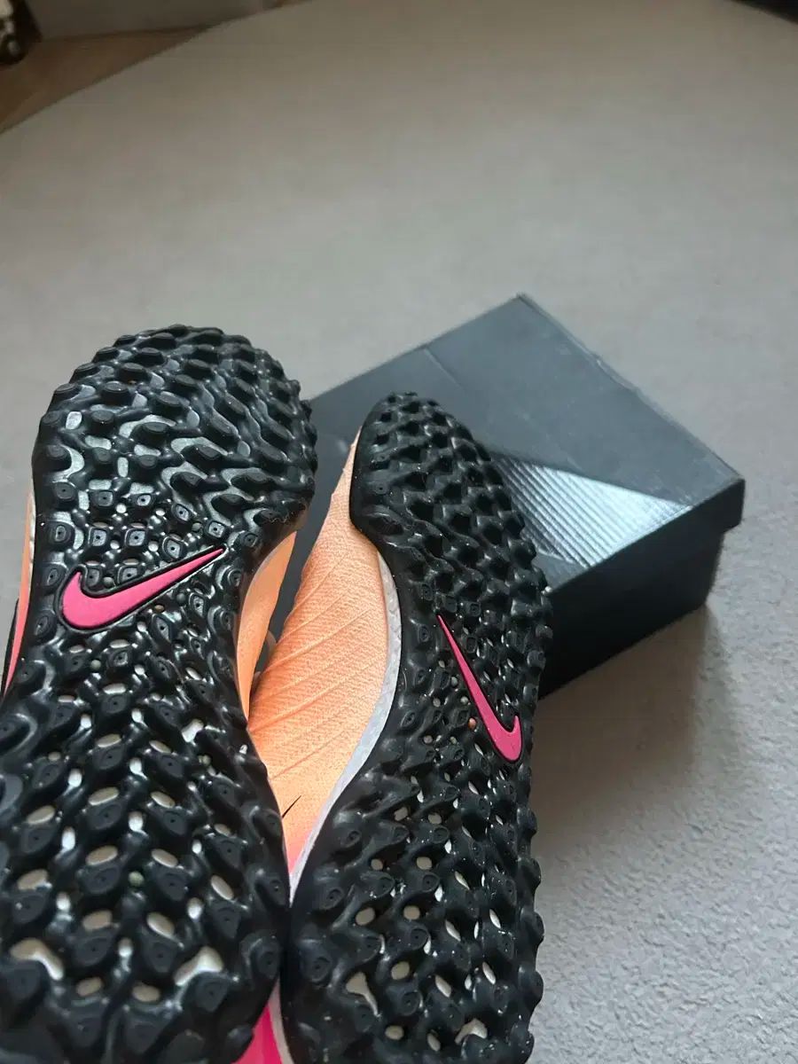 ナイキ ファントムGX2 プロTF サッカーシューズ LLC-HASEGAWATOSO_COM