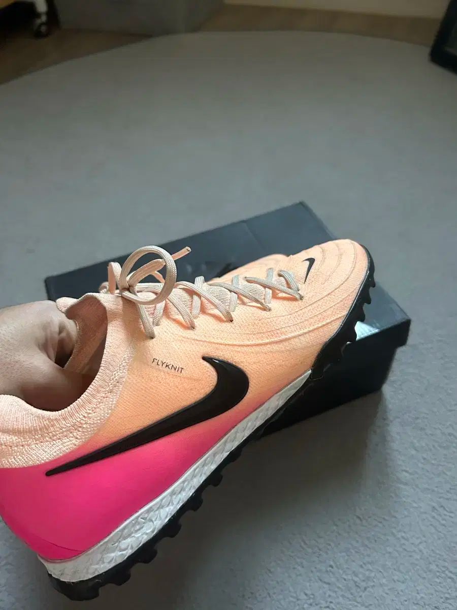 ナイキ ファントムGX2