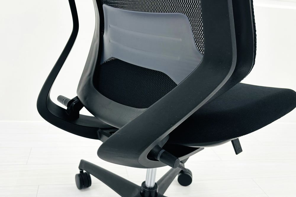 背メッシュ KOKUYO