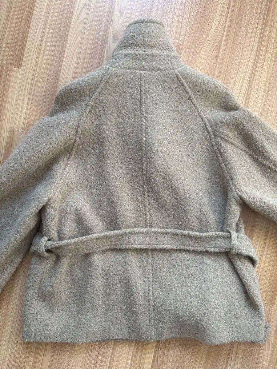 ハーフコート ベージュ