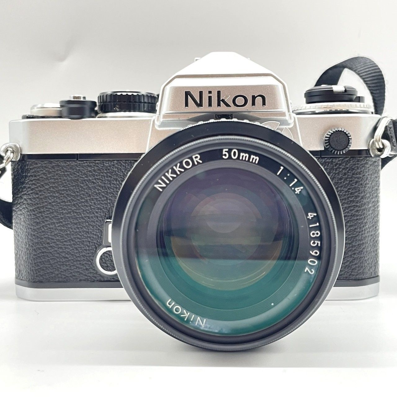 ニコン FE／レンズ　NIKKOR 50 NikonFE Nikkor 50mm 1.4 レンズ付き Nikon FE フイルムカメラ