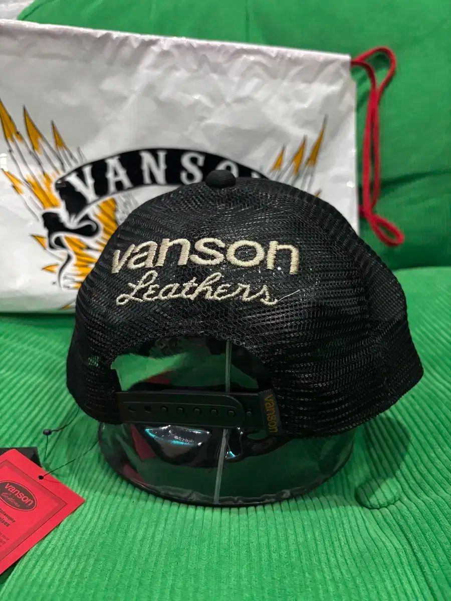 トラッカーキャップ