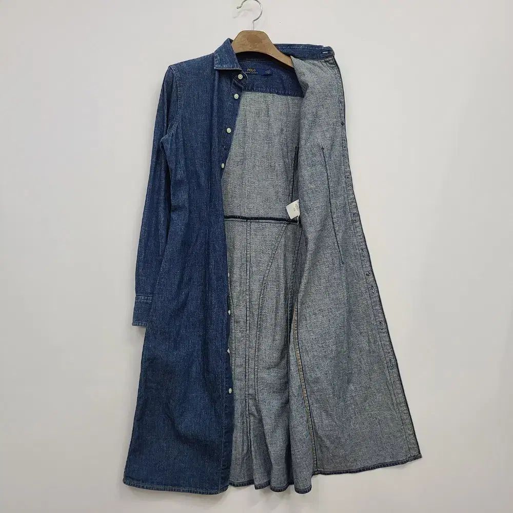 写真にあるベルトをお付けします