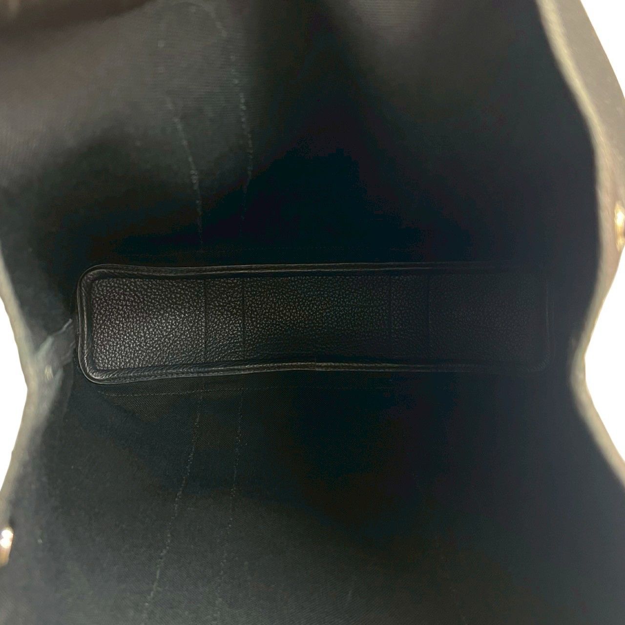 ネゴンダ レザー