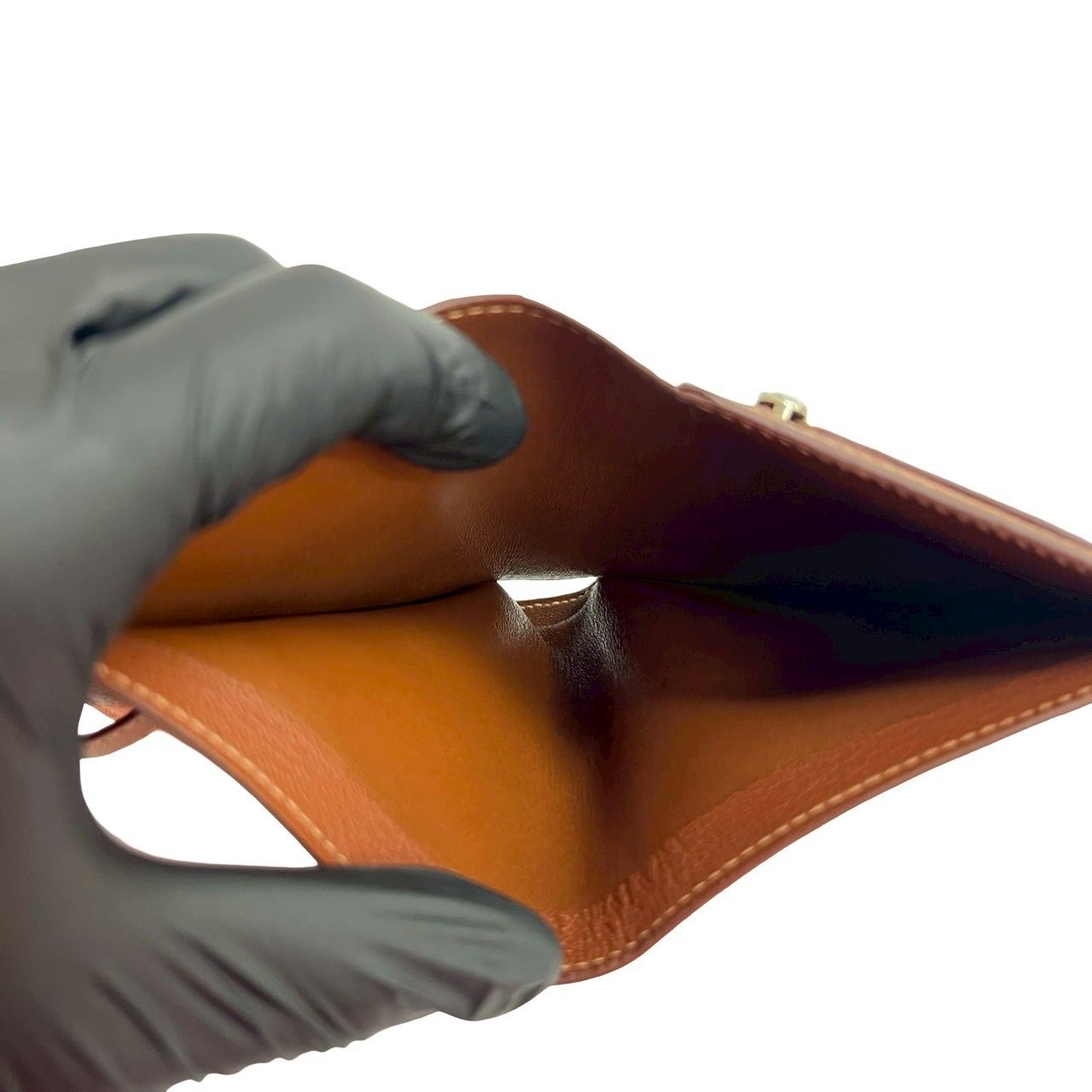 本革 二つ折り財布