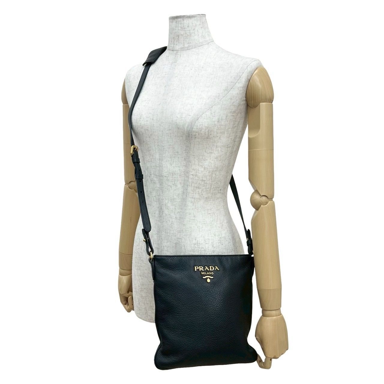 極 美品 希少品 PRADA プラダ ロゴ ゴールド 金具 レザー 本革 ミニ