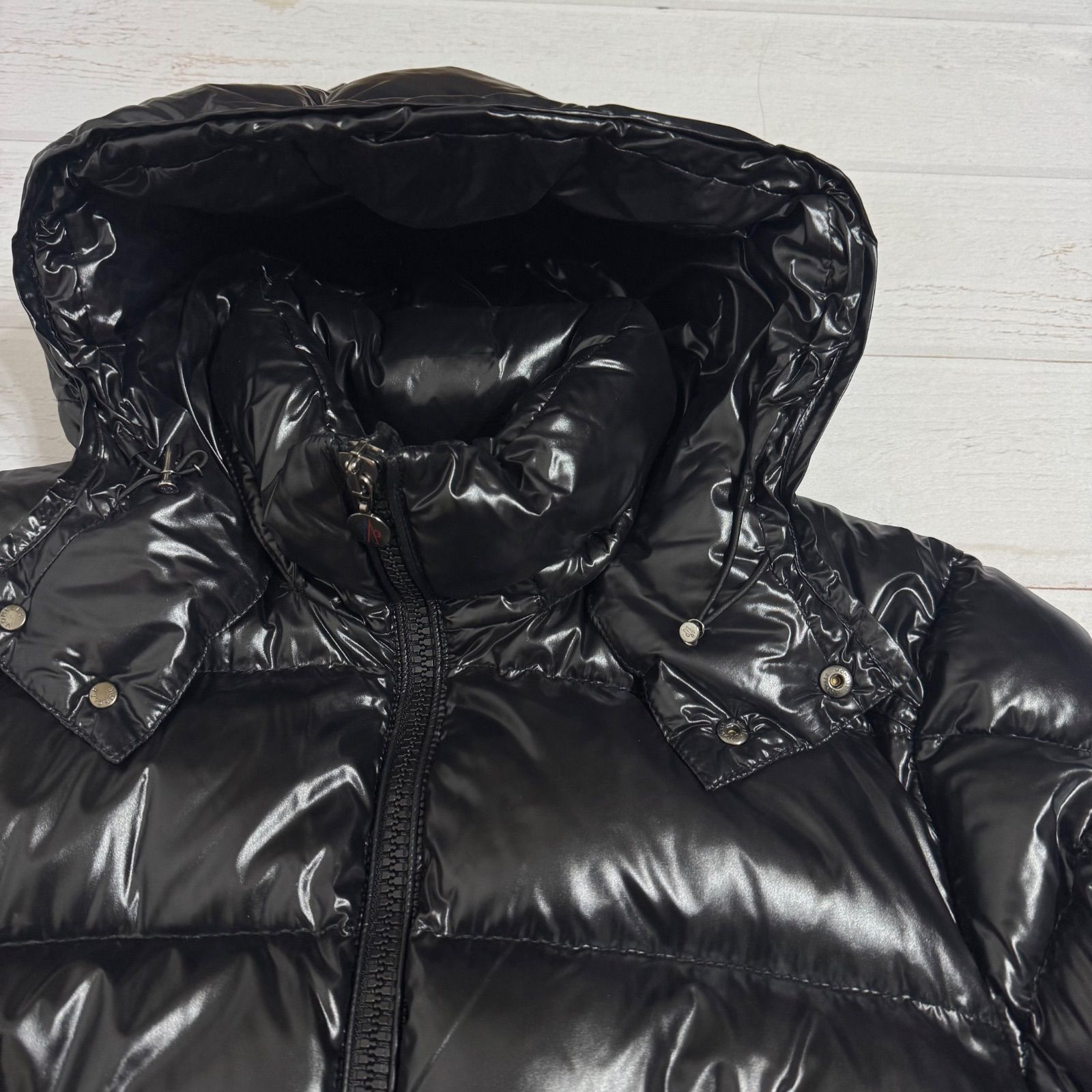 【正規品・新品】 モンクレール MAYA シャイニーブラック サイズL（3） ブラック Moncler Mayaショートダウンジャケット : ショートダウン
