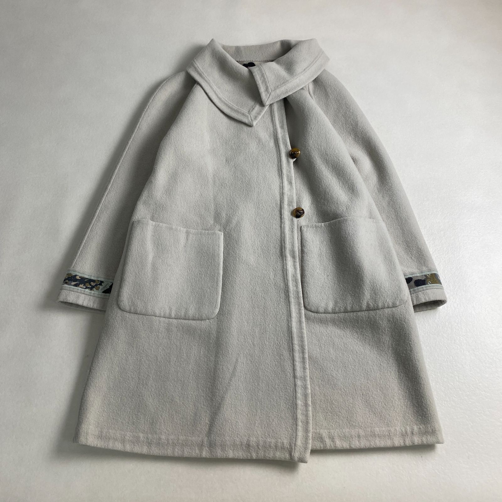 レオナール ロングコート リバーシブル ペイズリー LEONARD FASHION ホワイト×マルチ 9 M L相当