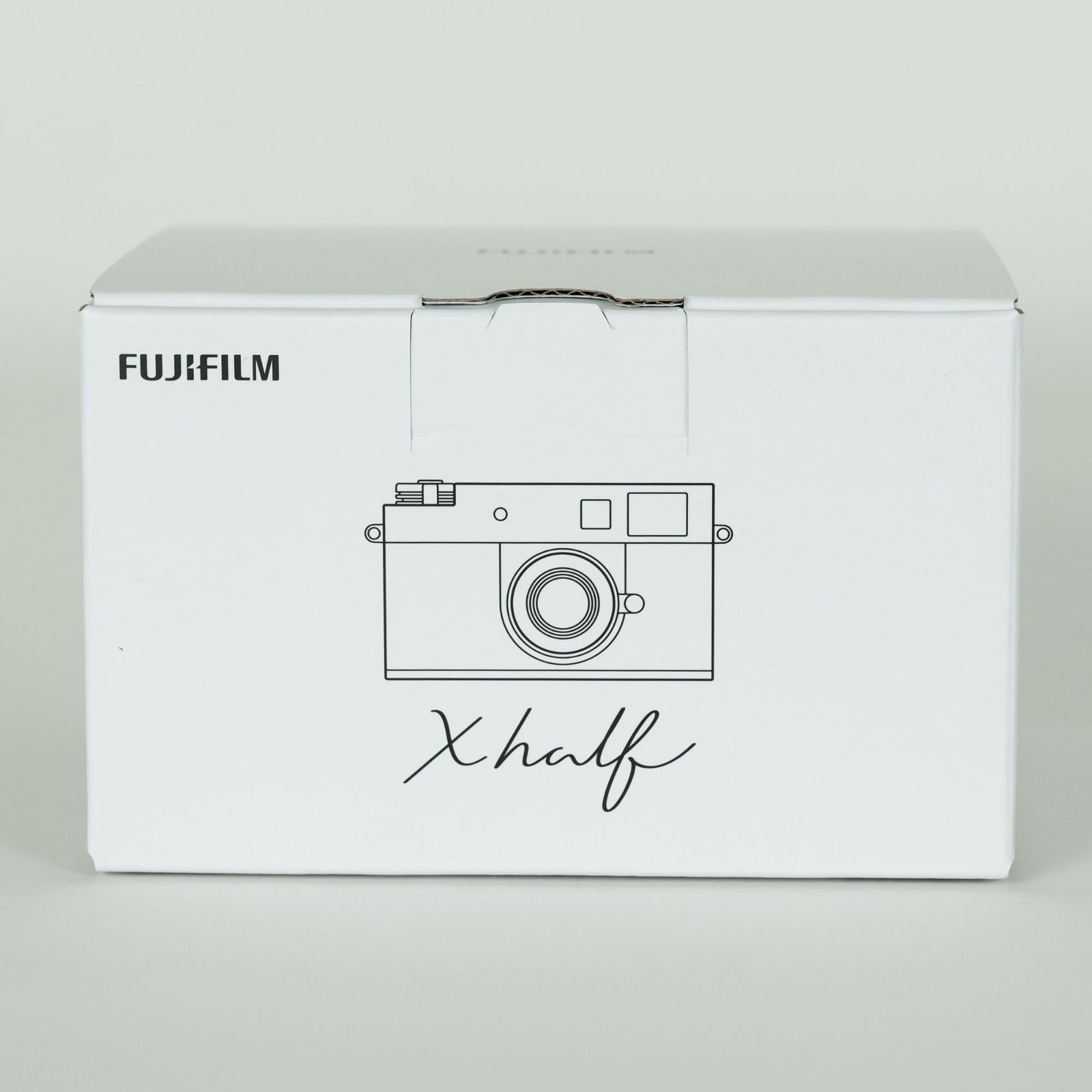 シャッター数8回 X