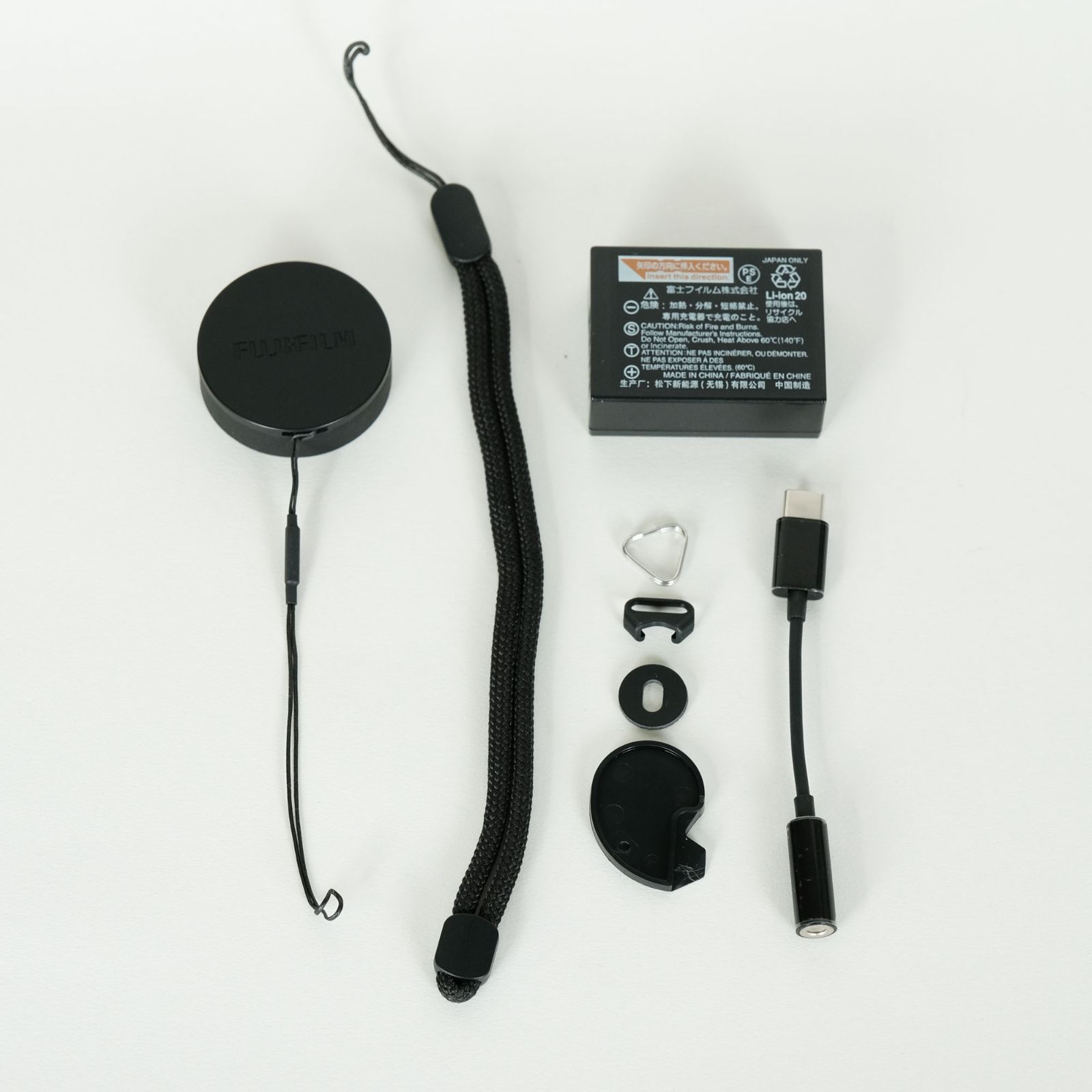 1 チャコールシルバー