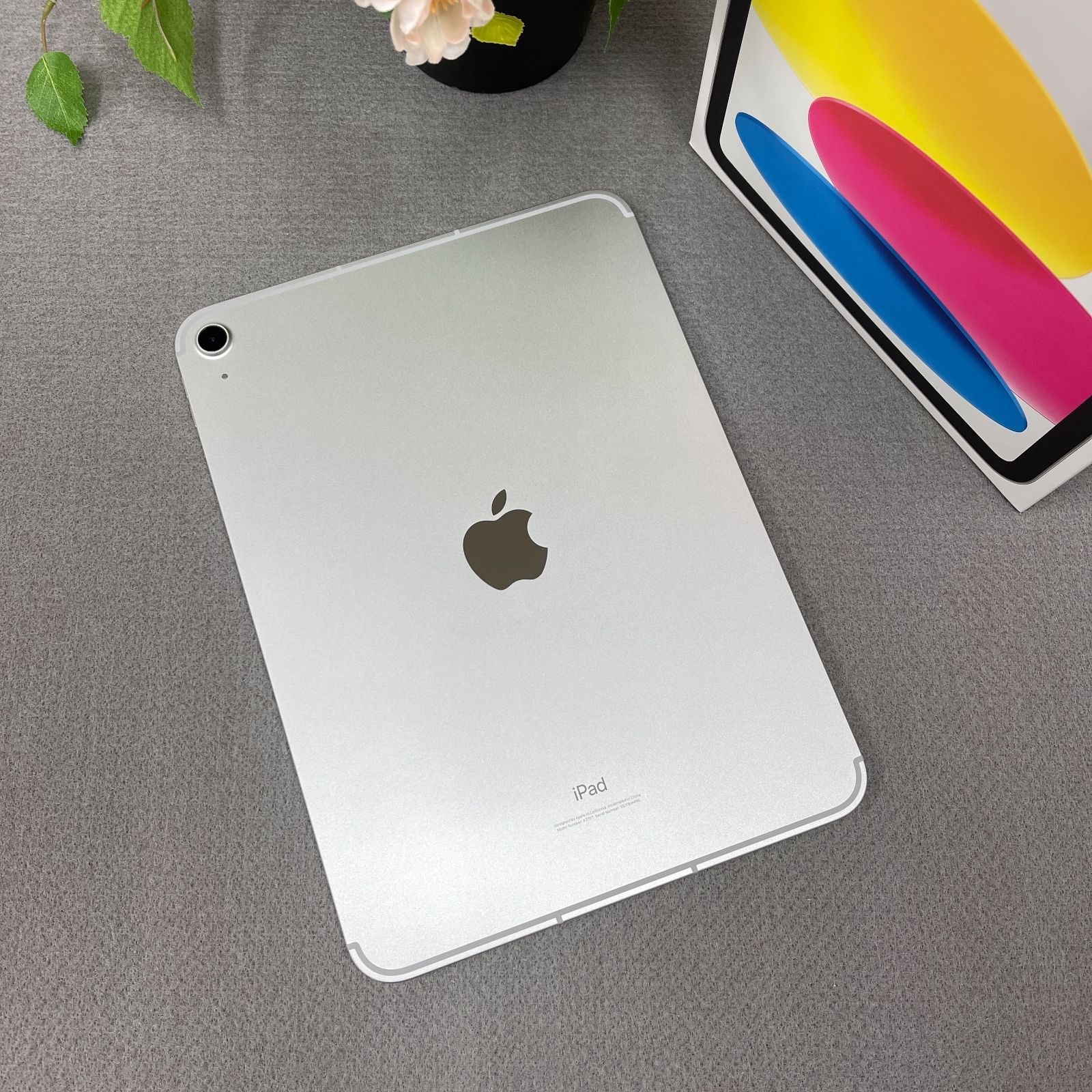 iPad 第10世代 64GB シルバー Wi-Fi Cellularモデル