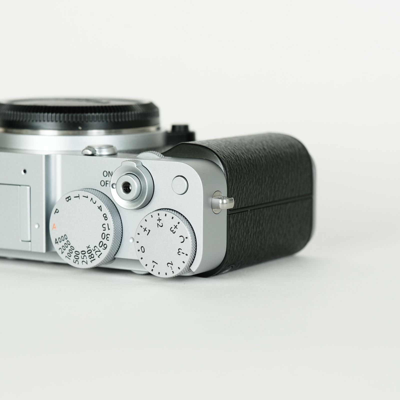 シルバー FUJIFILM