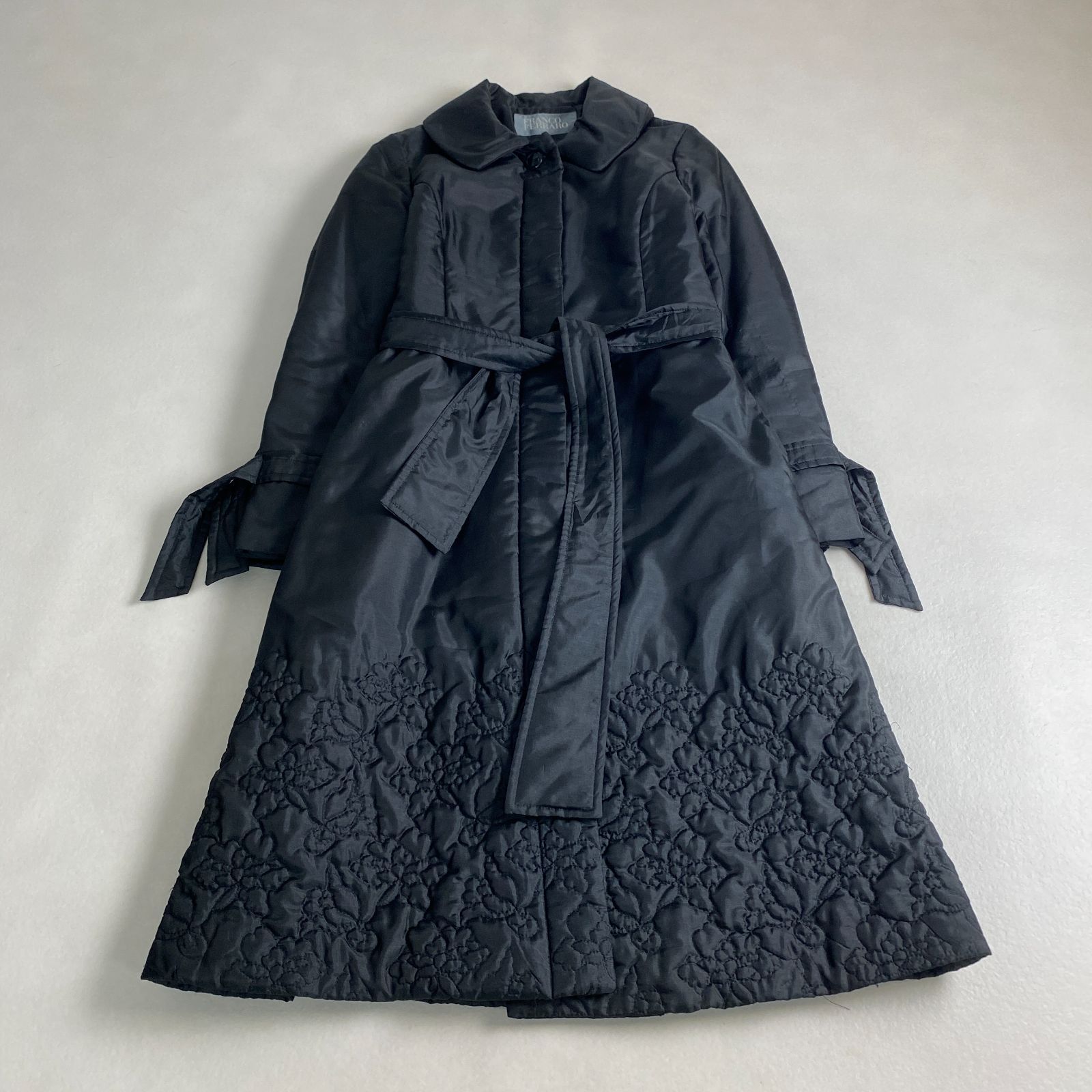 フランコフェラーロ ダウンコート Aライン ベルト 花柄刺しゅう フランコフェラーロ ブラック 3 M L