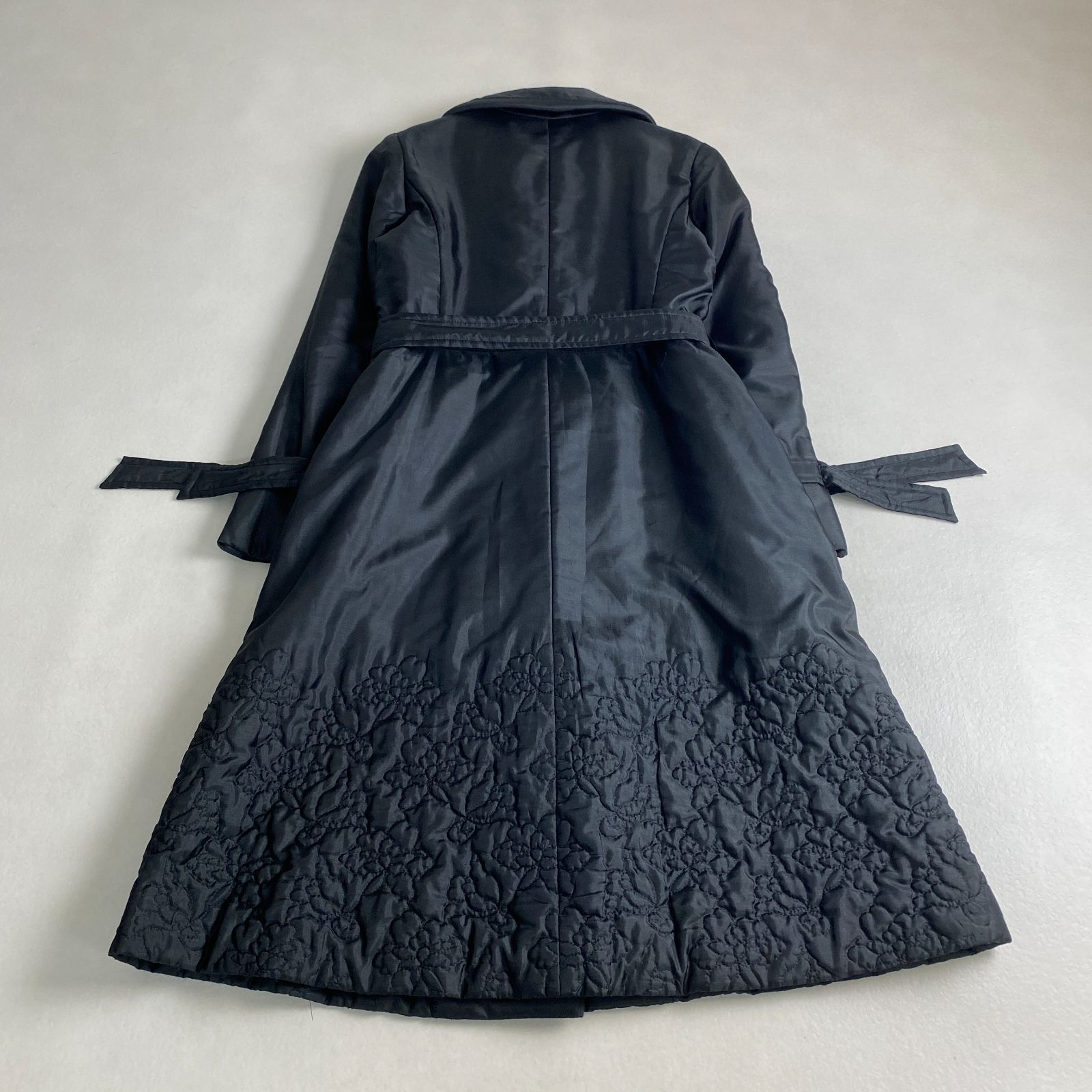フランコフェラーロ ダウンコート Aライン ベルト 花柄刺しゅう フランコフェラーロ ブラック 3 M L