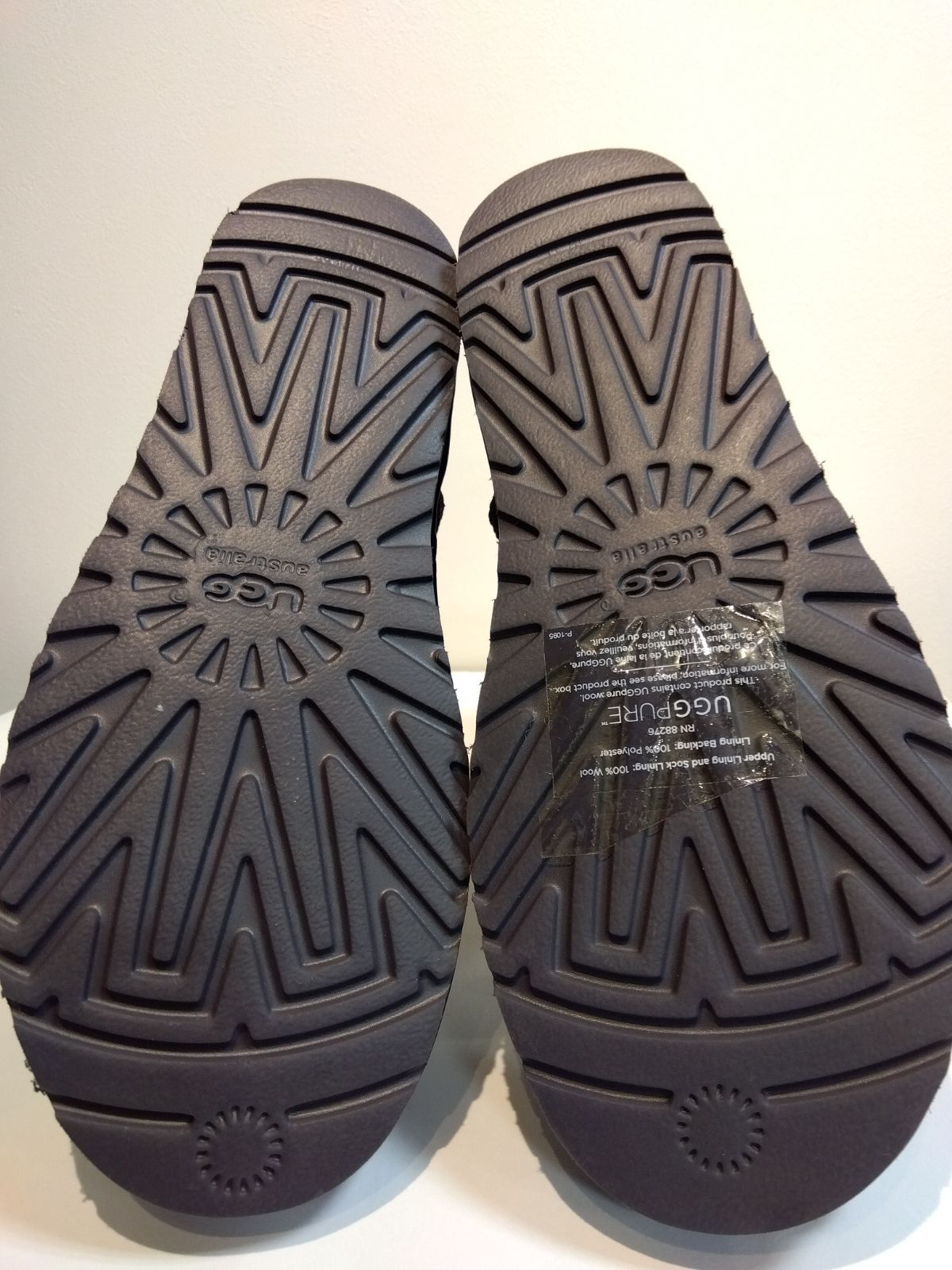  M 19 アグ UGG 靴 スワロフスキー ボ ムートンブーツ ブーツ