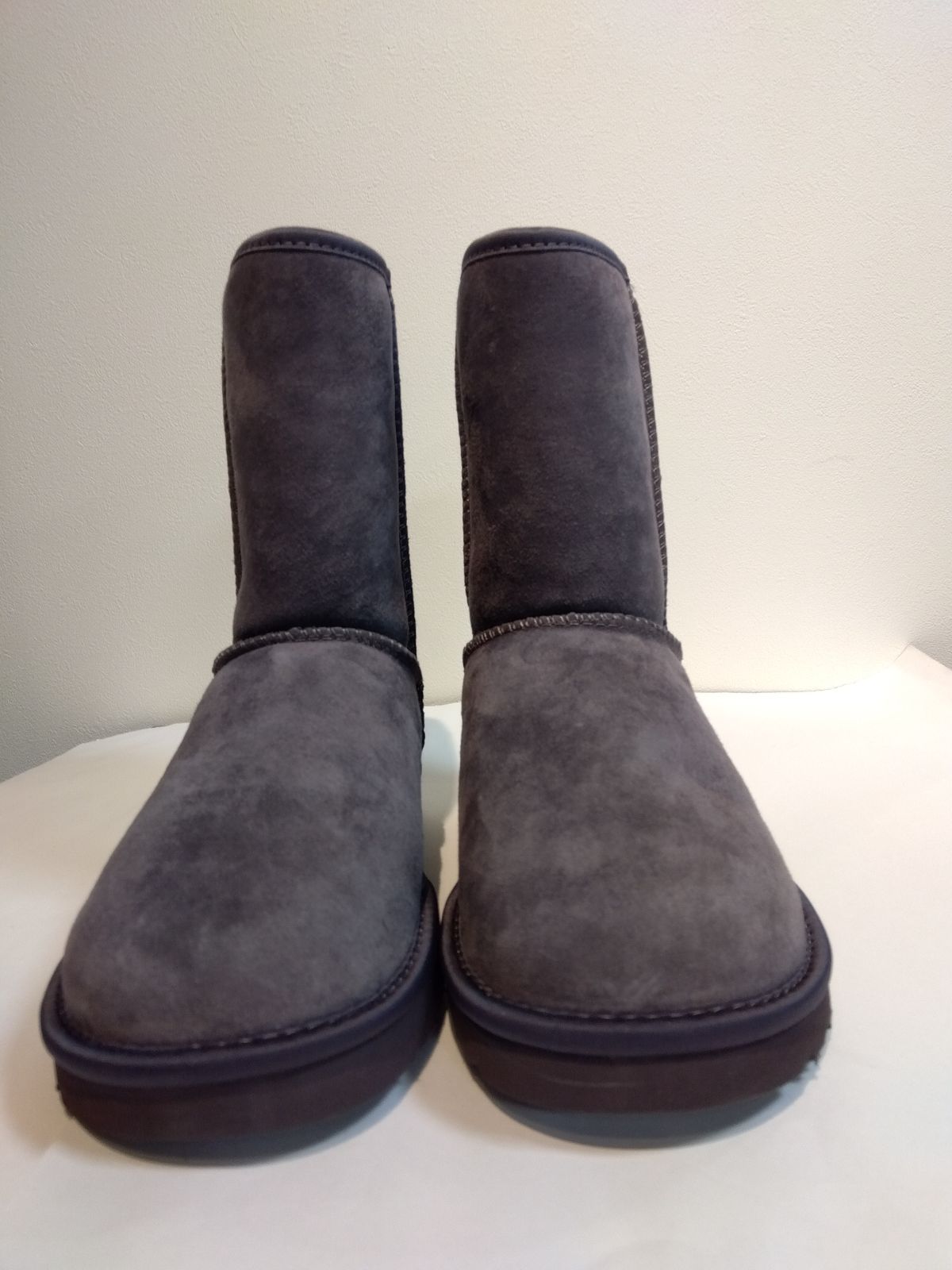 M19 アグ UGG 靴 スワロフスキー ボ