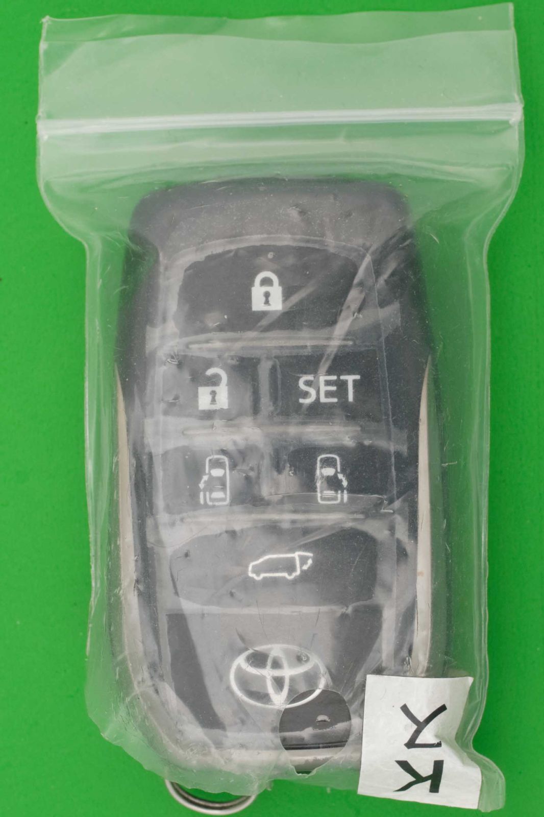 トヨタ 30系ヴェルファイア 6ボタン スマートキー 231451 0120 未登録状態 再登録 な状態 アルファードにも登録可