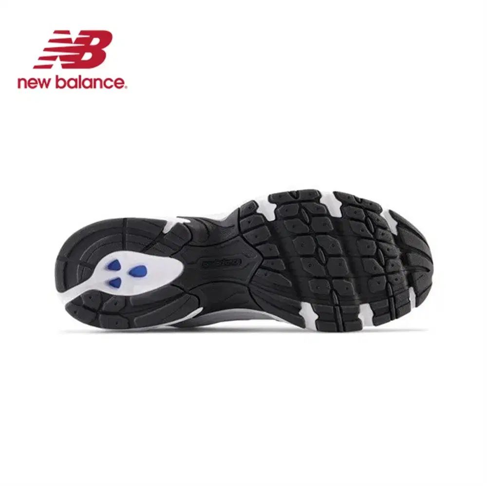 スニーカー MR530CK