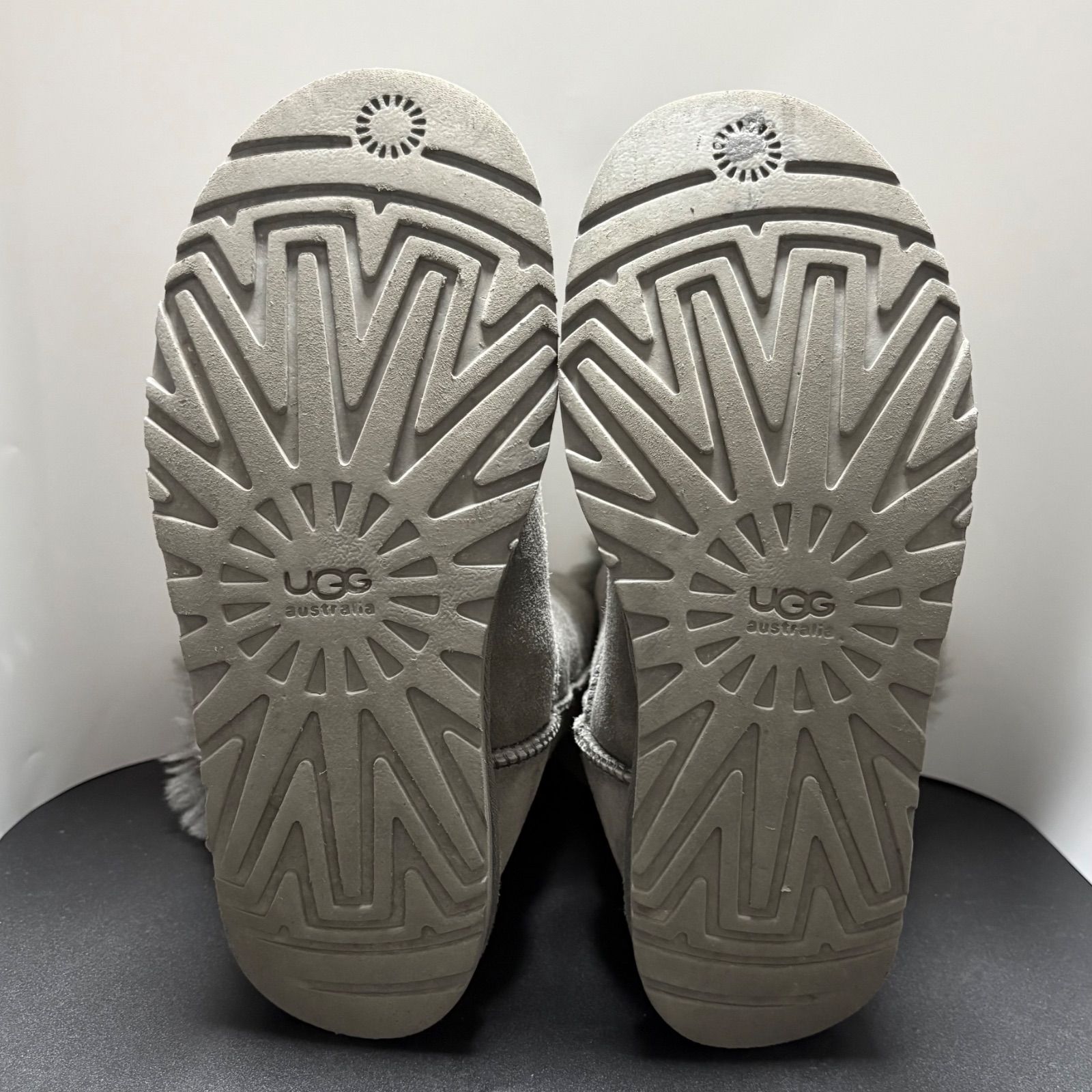 美品 アグ UGG ムートンブーツ ベイリーボタン BAILEY BLING