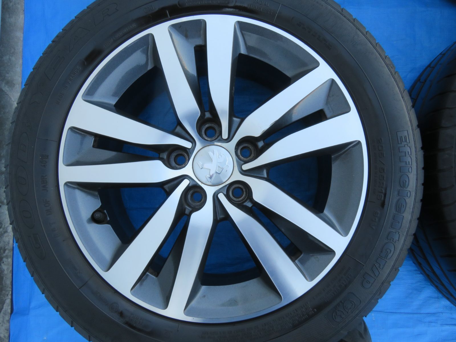 3158 プジョー308