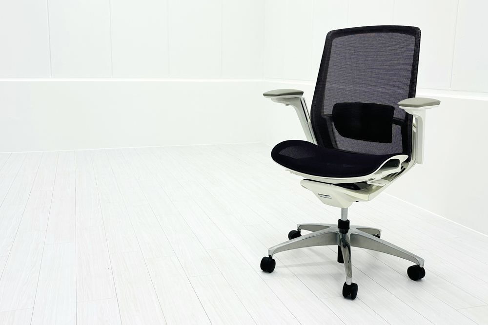 オカムラ フィノラチェア 2020年製 OKAMURA Finora メッシュ オフィス家具 可動肘 パープル A000003845