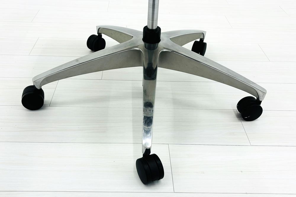 オフィス家具 可動肘