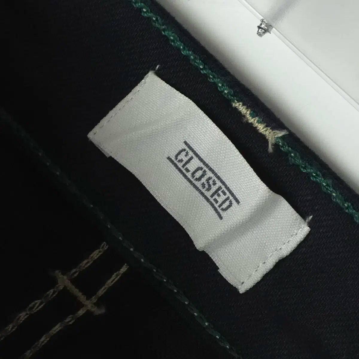 セミーワイドフィット デニムパンツ