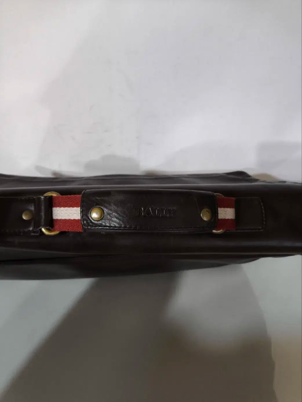 バリー ダメージ ブリーフケース モデル