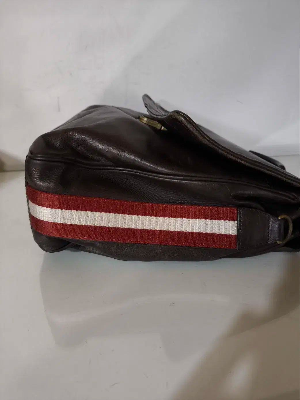 ブリーフケース モデル