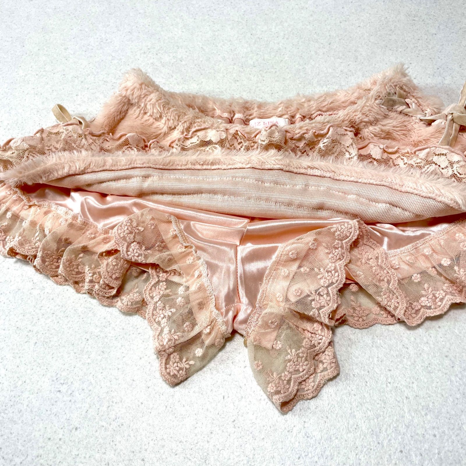 スカパンショートパンツ