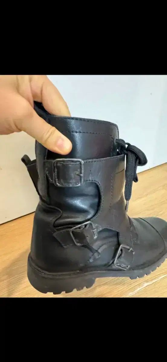 ウォーカーブーツ