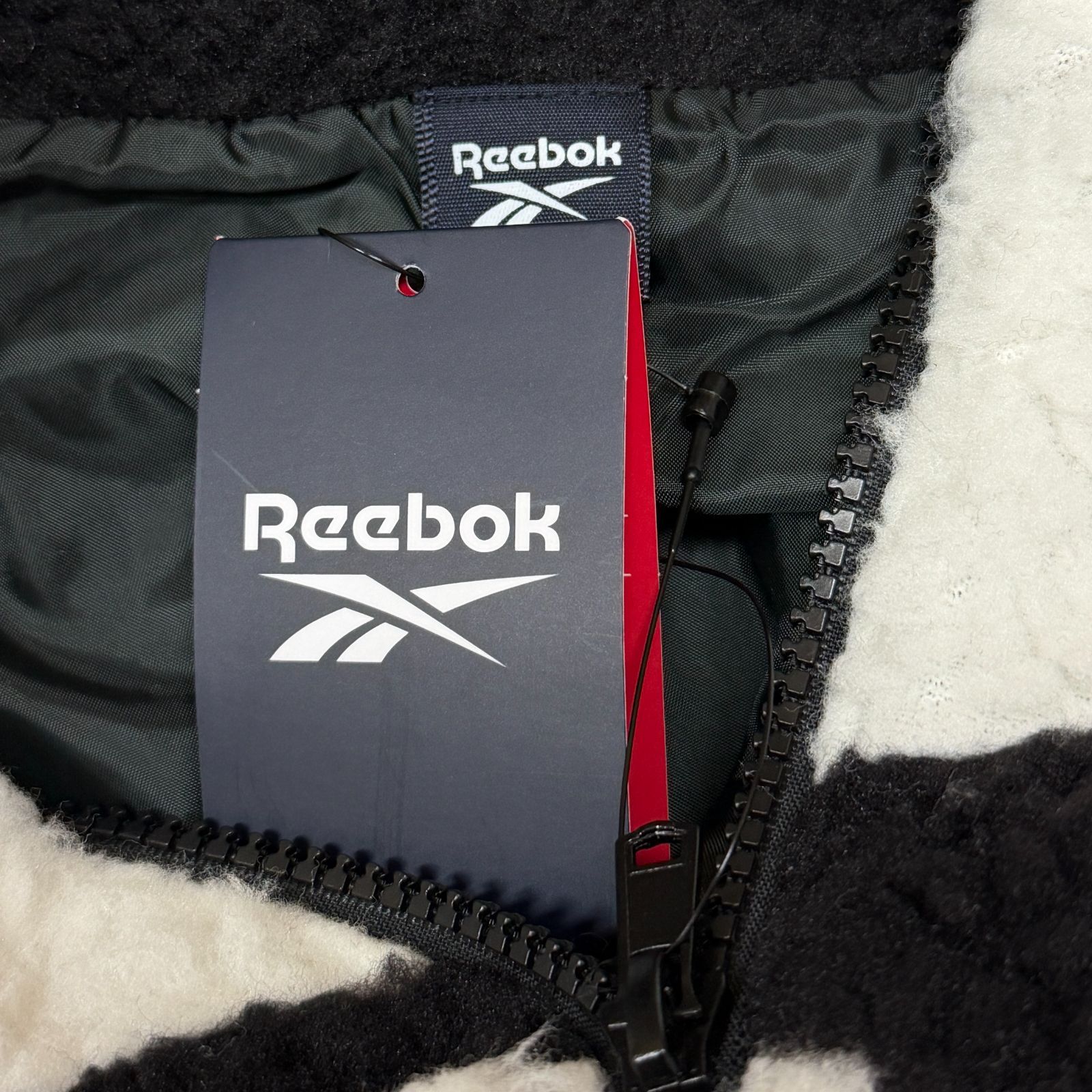 参考上代15400円 未使用品 Reebok CLASSIC VECTOR BOA JACKET 
