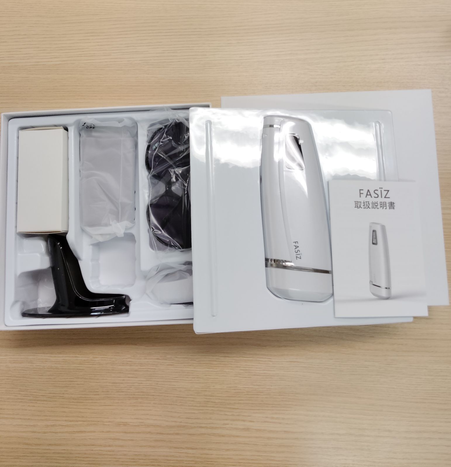 ほぼ未使用品 】FASIZ IPL 光脱毛器 ファシズ 多機能クール 冷却 